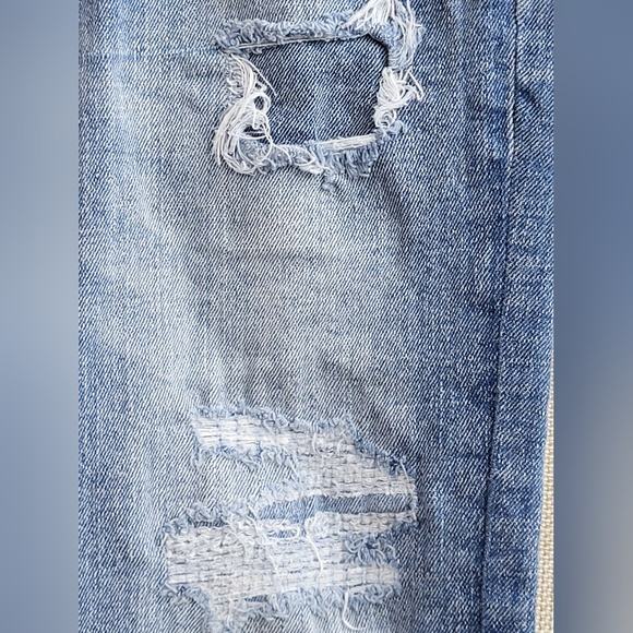Old Navy Girls Karate Slim Built in Tough Distressed Jeans ‎ Stretch Size 8 Plus - Picture 4 of 9